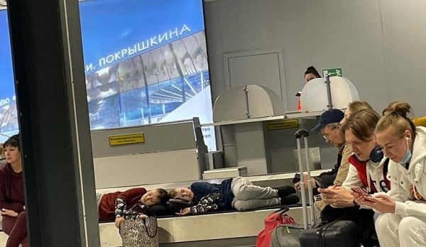 Рейс flydubai из Новосибирска в Дубай задержали почти на сутки